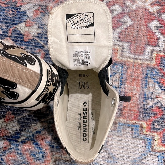 High Top Converse. Size 6 Women’s. Cream Leopard Print. - Picture 4 of 4
